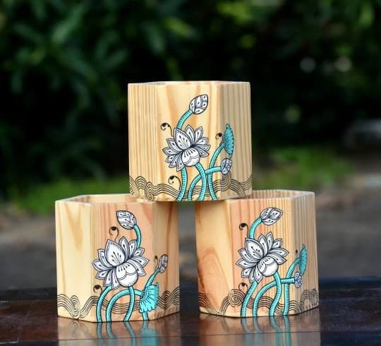 Pattachitra Pen Stand